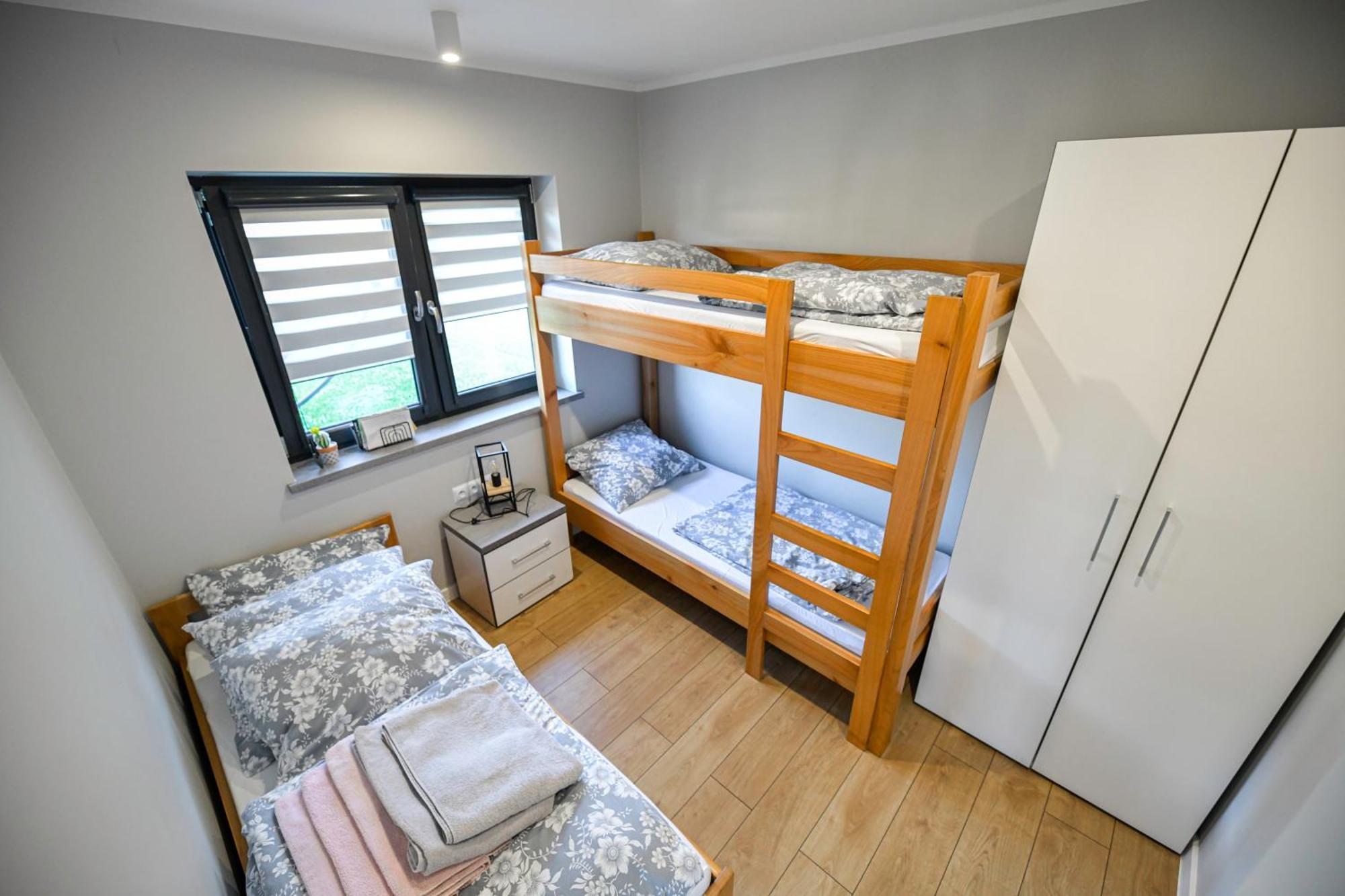 Pod Skarpą Domek letniskowy *